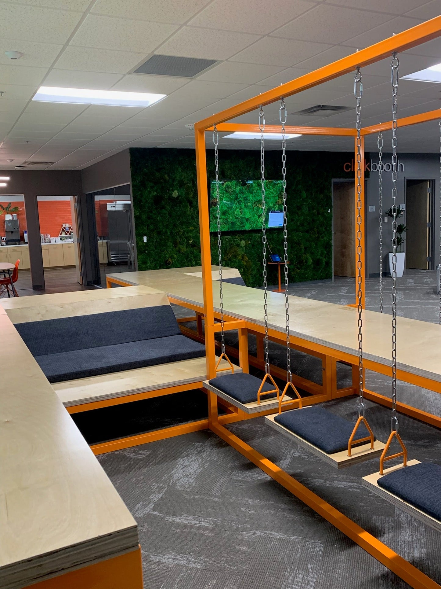 SwingLounge | Custom Commercial Swing Lounge Furniture - SwingTables
